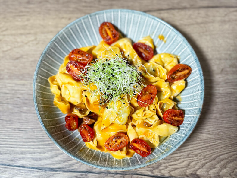 „Carbonara“ tortellini